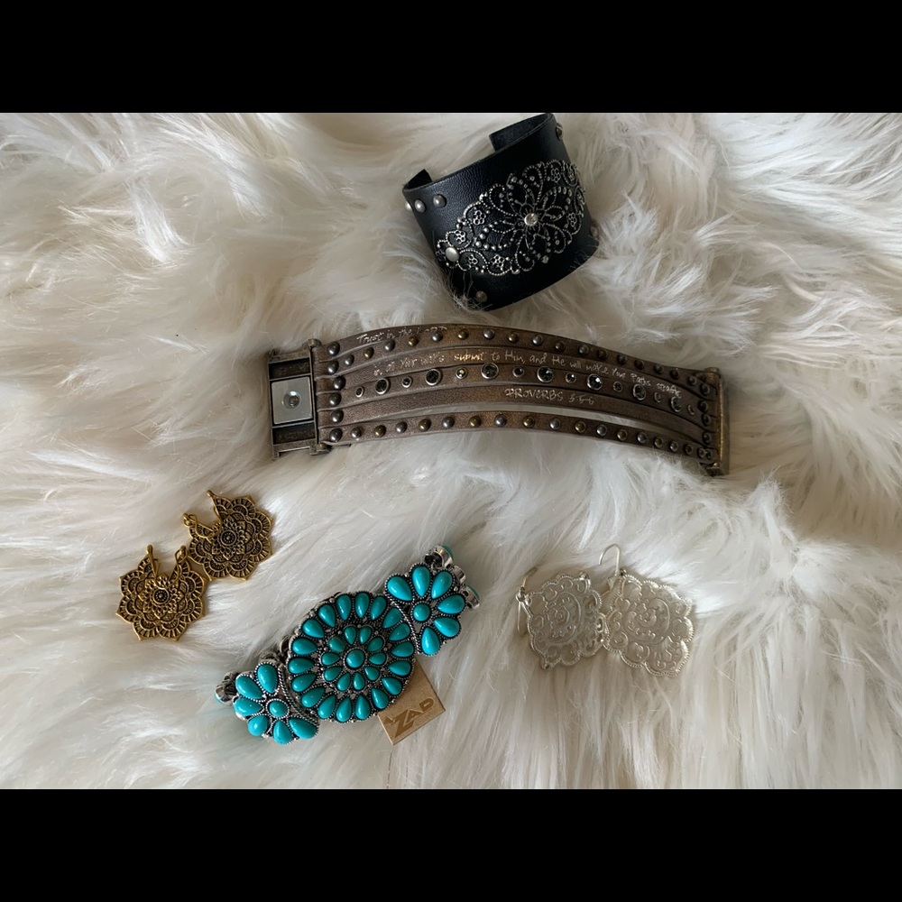 Jewelry lot